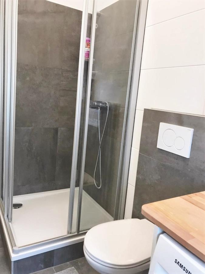 Studio & Apartments Near Reumannplatz فيينا المظهر الخارجي الصورة