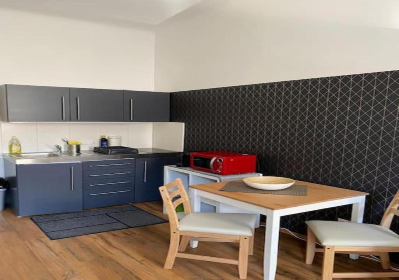 Studio & Apartments Near Reumannplatz فيينا المظهر الخارجي الصورة
